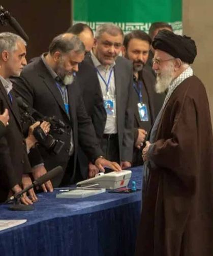 İran'da yeni lider için gizli ve uzaktan oylama