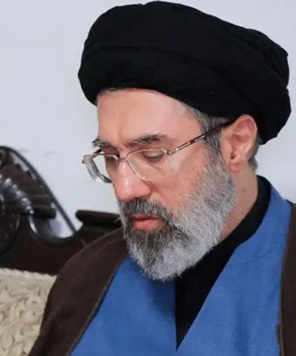 İran'da yeni dönem: Mücteba Hamaney dini lider olacak mı?