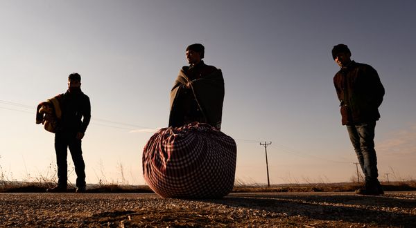 Çeteler, Afgan Mültecilere İşkence Ediyor