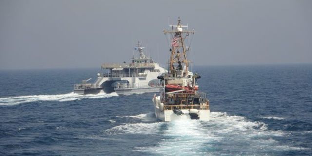 İran Devriye Botundan ABD Gemilerine Taciz