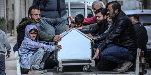 Suriyeli aile depremde 61 yakınını kaybetti