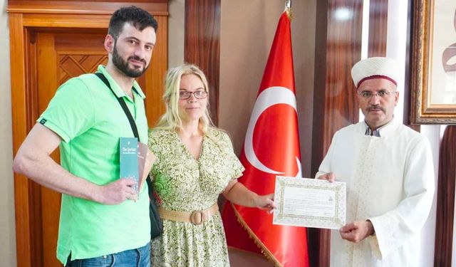 İngiltere vatandaşı Louıse Jane Garderton, Aksaray'da Müslüman oldu