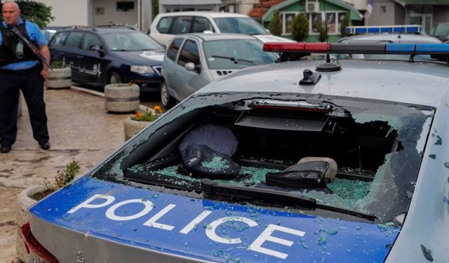 Kosova’nın kuzeyinde Sırpların ateş açması sonucu bir polis hayatını kaybetti