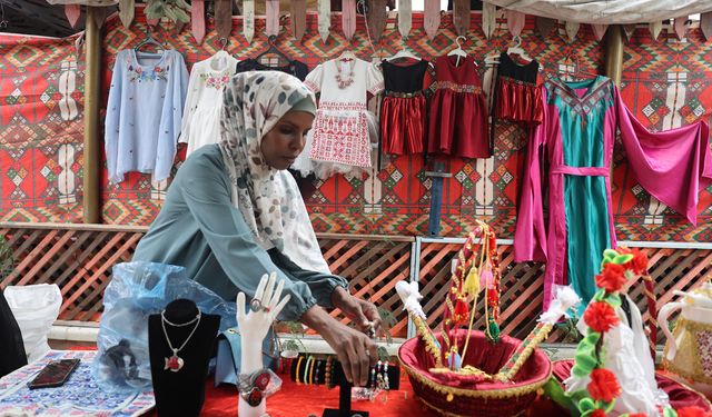 Gazze Şeridi'nde el sanatları sergisi açıldı