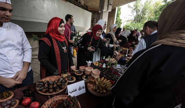 Gazze'de geleneksel yemekler beğeniye sunuldu