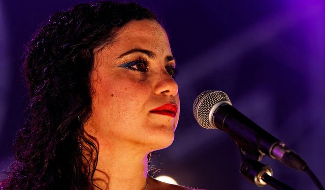 Tunuslu şarkıcı Emel Mathlouthi konserini Filistin'e adayacak