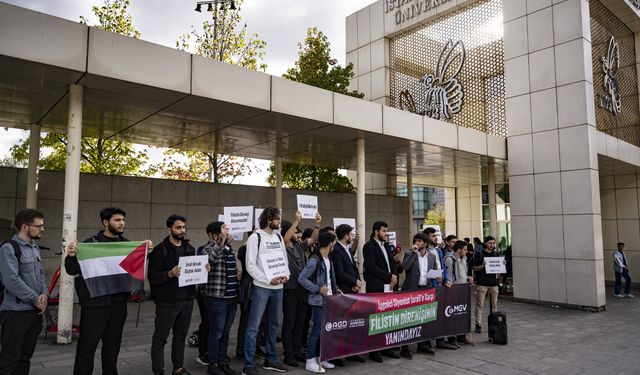 İstanbul'da Anadolu Gençlik Derneğinden "Filistin'e destek" eylemi