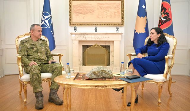 Kosova Cumhurbaşkanı Osmani, KFOR Komutanı Tümgeneral Ulutaş’ı kabul etti