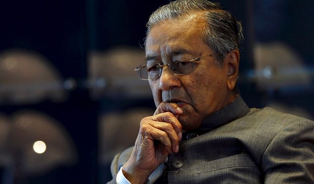 Eski Malezya Başbakanı Mahathir, ABD ve İsrail'i "yalancılıkla" suçladı