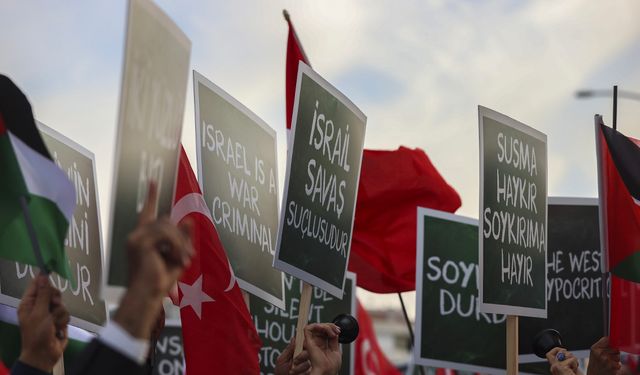 Ankara'da BM ofisi önünde Filistin'e saldırılar protesto edildi