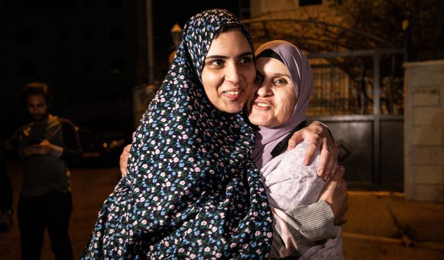 İsrail hapishanesinden serbest bırakılan Filistinli esir kadınlar konuştu