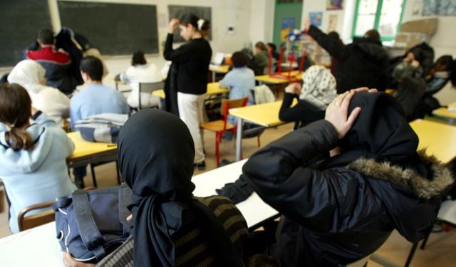 Fransa'da Müslüman okuluna kamu desteğini kesme kararı!