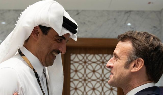 Katar Emiri, Macron ile "Gazze'de insani ara ve kalıcı ateşkes çabalarını" görüştü