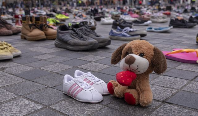 Utrecht'te 14.000 çocuk ayakkabılı Filistin'e destek sergisi