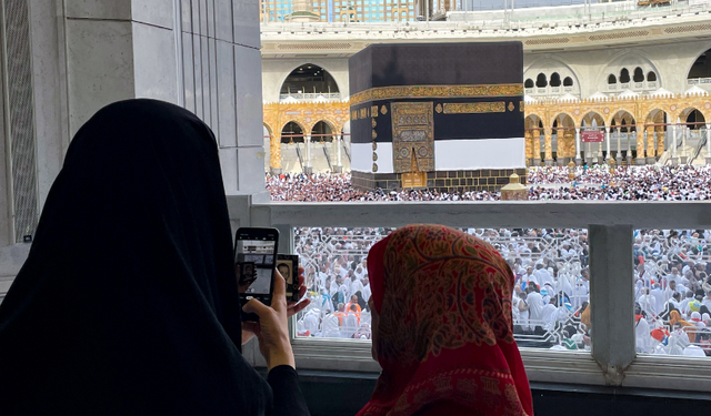 Diyanet'ten hacı adaylarına "sosyal medya" uyarısı