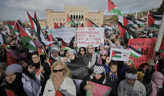 Saraybosna'da İsrail'in Gazze'ye saldırıları protesto edildi