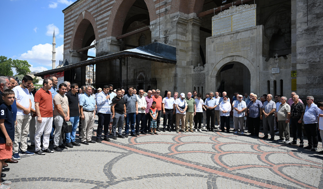 Netanyahu'nun ABD Kongresi'nde ayakta alkışlanması Edirne'de protesto edildi