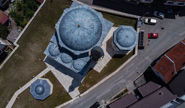 Bosna Hersek'te savaşta yıkılan tarihi Sinan Bey Camisi 12 Temmuz'da ibadete açılacak