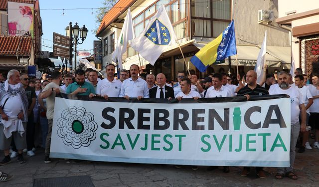 Kuzey Makedonya'da Srebrenitsa soykırımı kurbanları anıldı