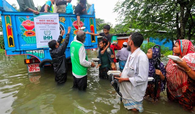 İHH selden etkilenen Bangladeş için acil yardım çalışması başlattı