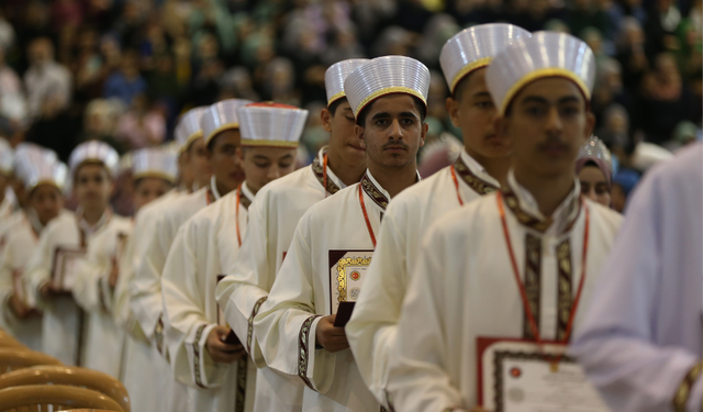 Diyanet İşleri Başkanı Erbaş, Hatay'da hafızlık icazet törenine katıldı