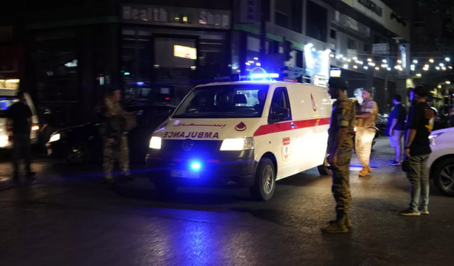 İsrail ordusu, Lübnan'da ambulans araçlarını hedef aldı: 8 ilk yardım çalışanı öldü