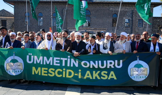 Diyarbakır'da İsrail'in Gazze'ye yönelik saldırıları protesto edildi