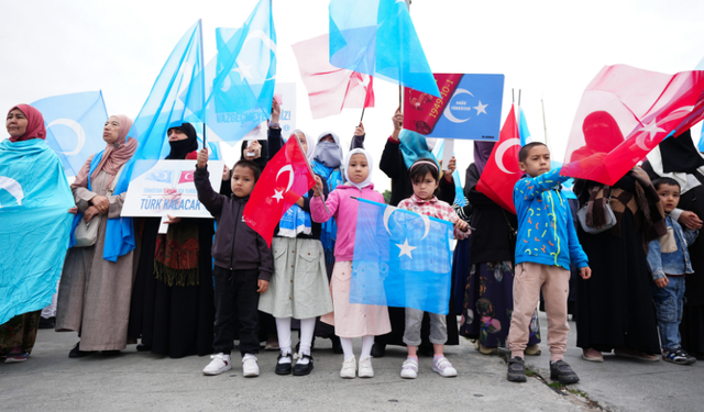 İstanbul'da, Çin'in Sincan Uygur Özerk Bölgesi'ne yönelik politikaları protesto edildi