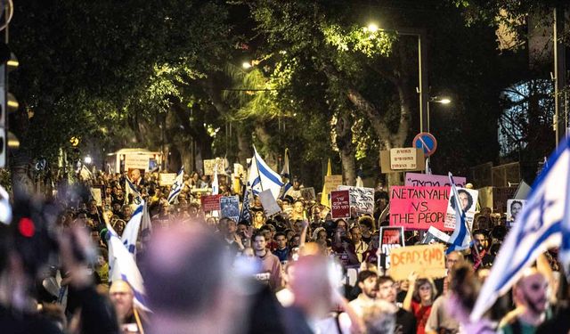 Gazze’de ateşkes için Tel Aviv’de gösteri düzenlendi