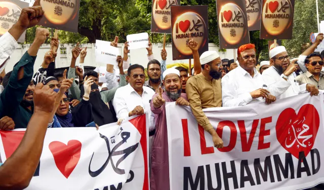 Hindistan'da 'Muhammed'i Seviyorum' demek suç!