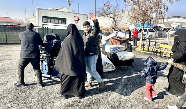 Hakan Fidan: 560 bin Suriyeli ülkesine geri döndü