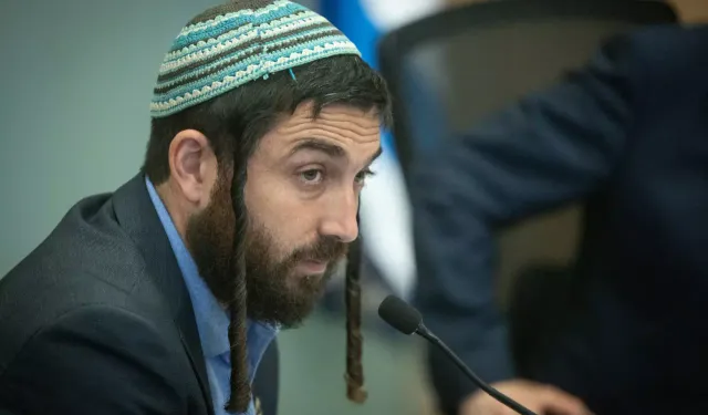 İsrail: Çöp yakan Filistinliler vurularak öldürülmeli