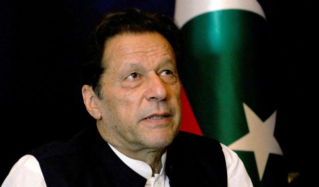 Pakistan'da İmran Han ve eşine şok ceza: 17'şer yıl hapis