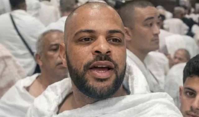 Kabe'de mucize: 21 yıl sonra ilk kez konuştu