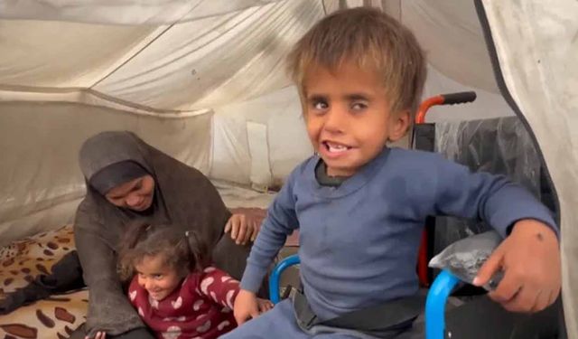 Gazze'de ilaç yok: 9 yaşındaki Elin menenjitten öldü