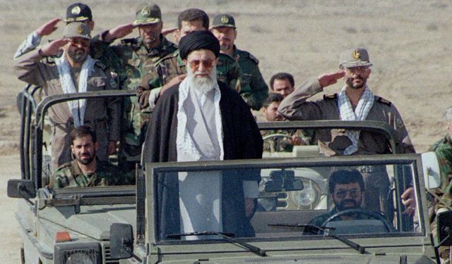 İran'da Hamaney sonrası büyük kriz: Gücü kim ele geçirecek?