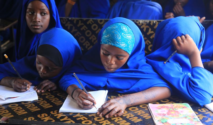 Acıların İçindeki Umudun İzi: Somali'de Eğitim 📸