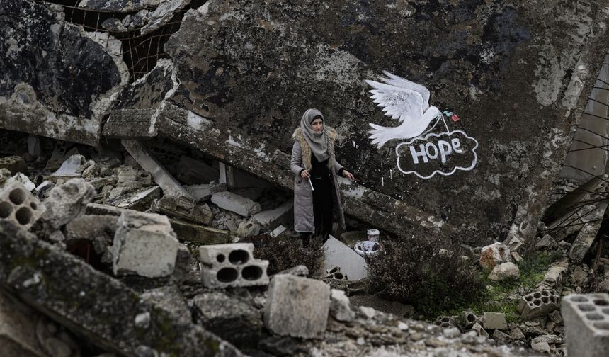 Suriyeli Kadın Grafiti Sanatçısı Selam Hamid📷