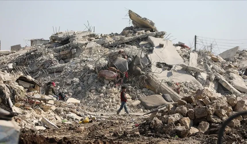 Suudi Arabistan'dan depremzedeler için 16. uçak