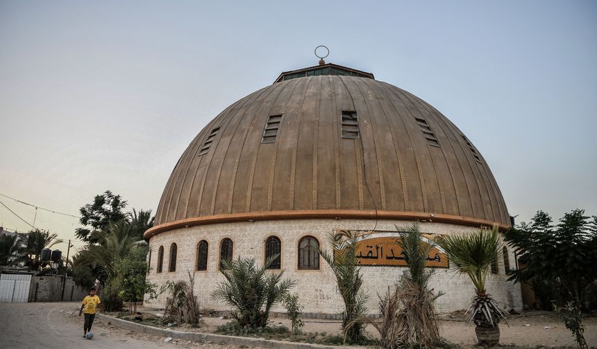 Gazze'deki el-Kubbe Camisi, farklı mimarisiyle görenleri şaşırtıyor