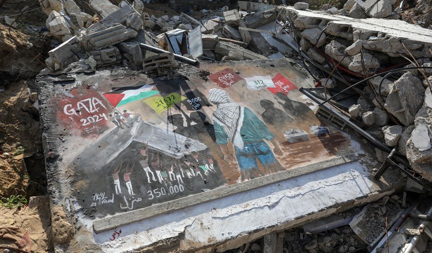 "İsrail saldırılarının ağır bilançosunu" resme işledi