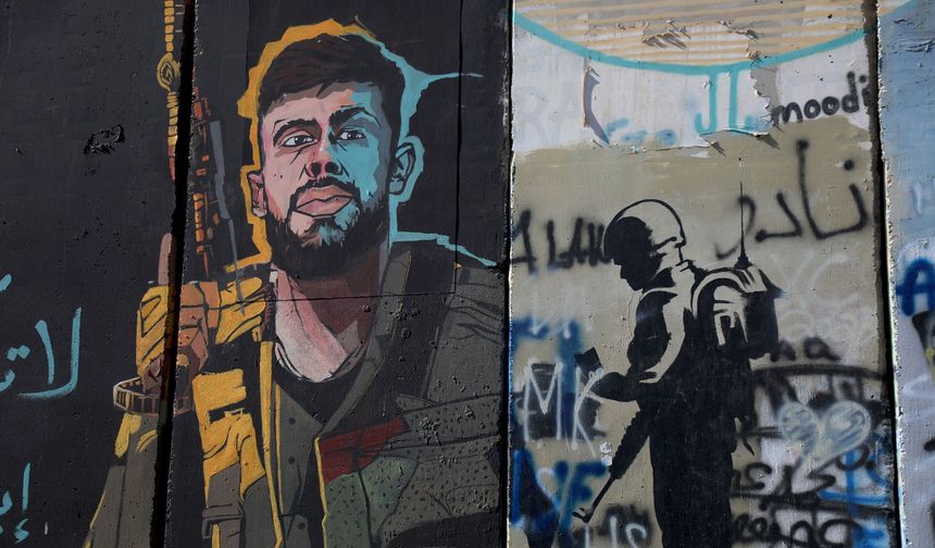 Grafiti sanatçılarının uğrak yeri: Ayrım Duvarı