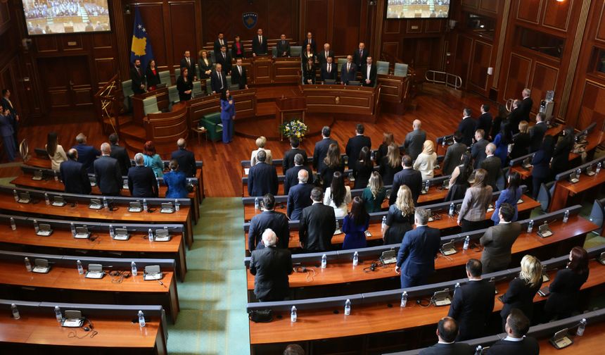 Kosova, bağımsızlığının 16. yıl dönümünü kutladı