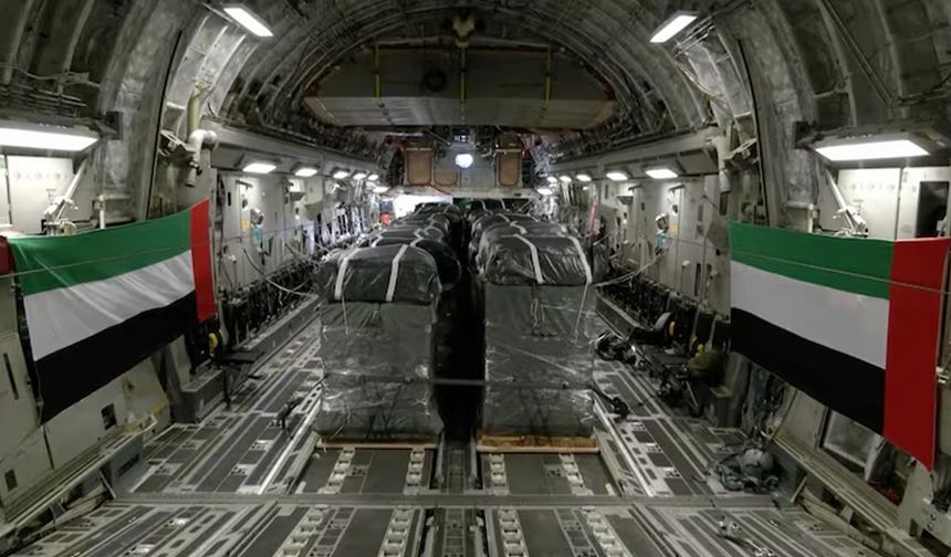 Birleşik Arap Emirlikleri (BAE): Gazze'nin kuzeyine havadan yardım indirildi