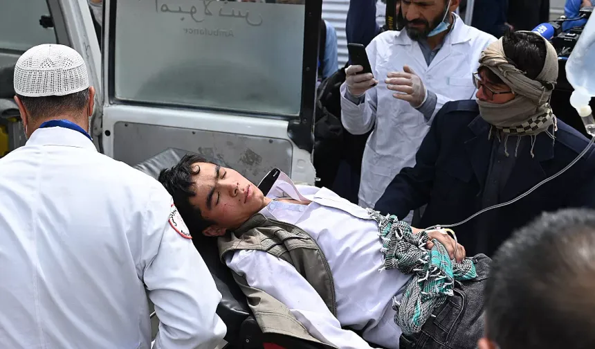 Afganistan'da camiden çıkanlara ateş açıldı: 3 kişi hayatını kaybetti