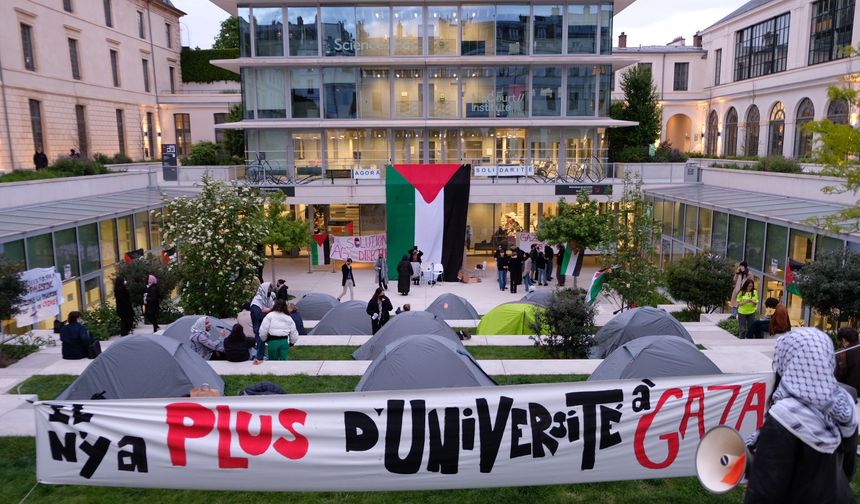 Fransız siyasetçilerini yetiştiren Sciences Po okullarında "Filistin'e destek" rüzgarı
