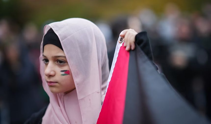 Avusturyalı siyaset bilimci: "Batı'nın Filistin karşıtı politikaları İslamofobi ile yakından ilişkili"