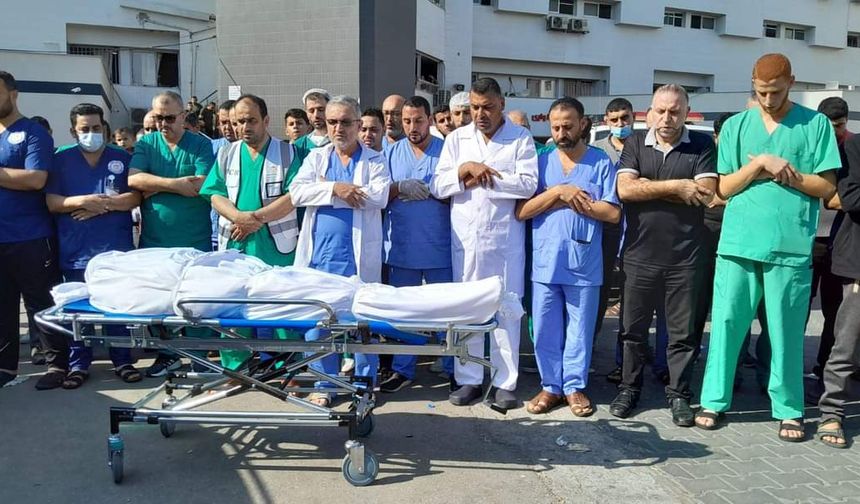 Katil İsrail, Gazze'de 485 sağlık çalışanını katletti!