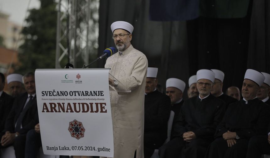 Bosna Hersek'te Türkiye'nin desteğiyle yeniden yapılan Arnaudiye Camisi ibadete açıldı