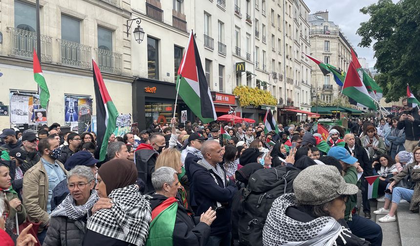 Paris'te Filistin'e destek gösterisi düzenlendi